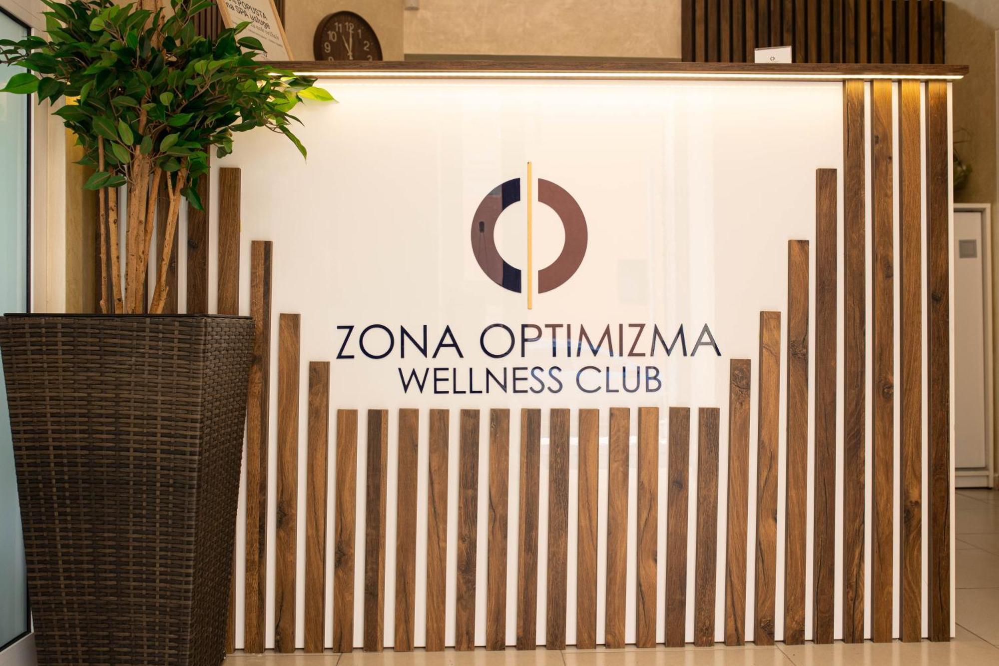 Zona Optimizma Accommodation & Spa Vârşeţ Exterior foto